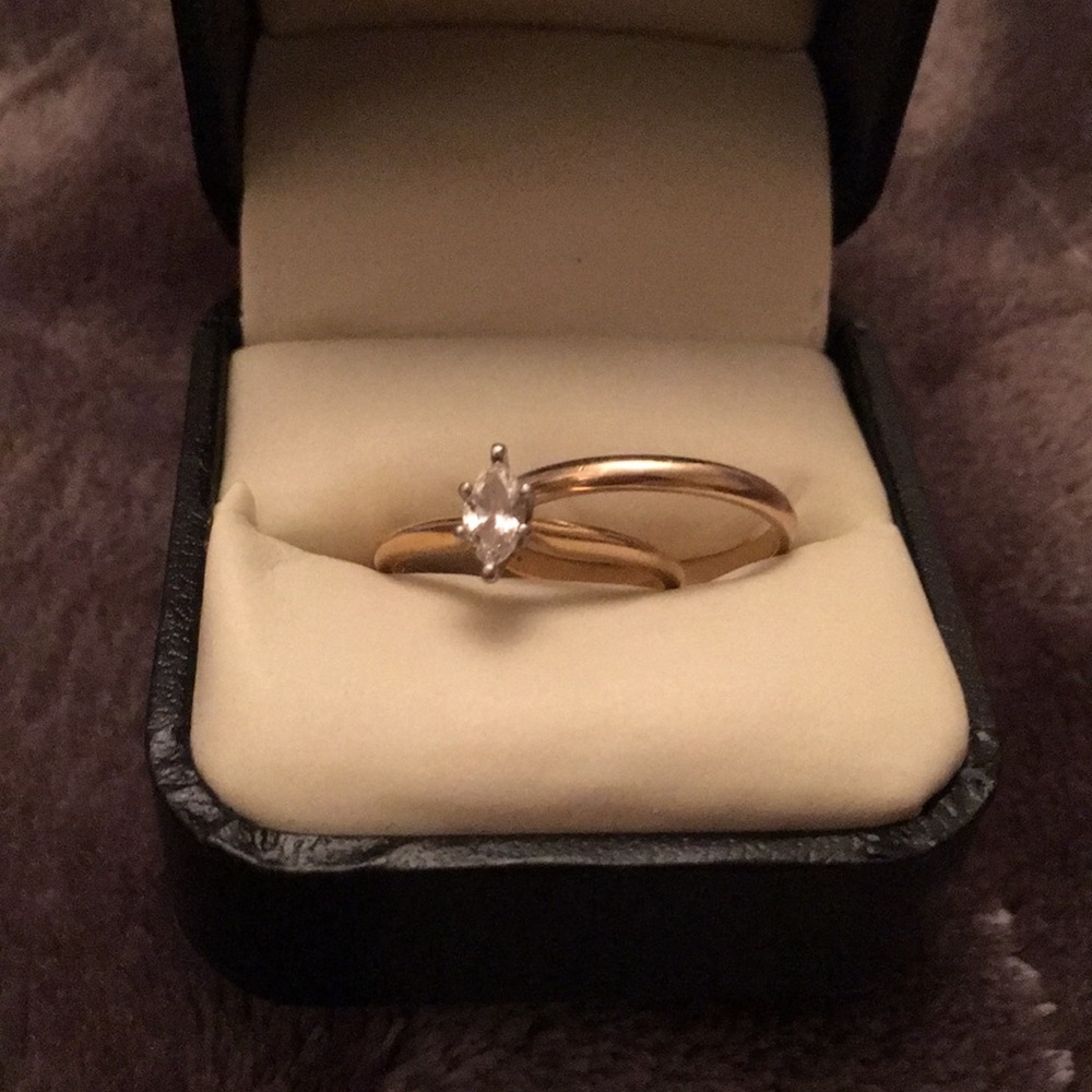 Engagement / wedding ring set size 7💍